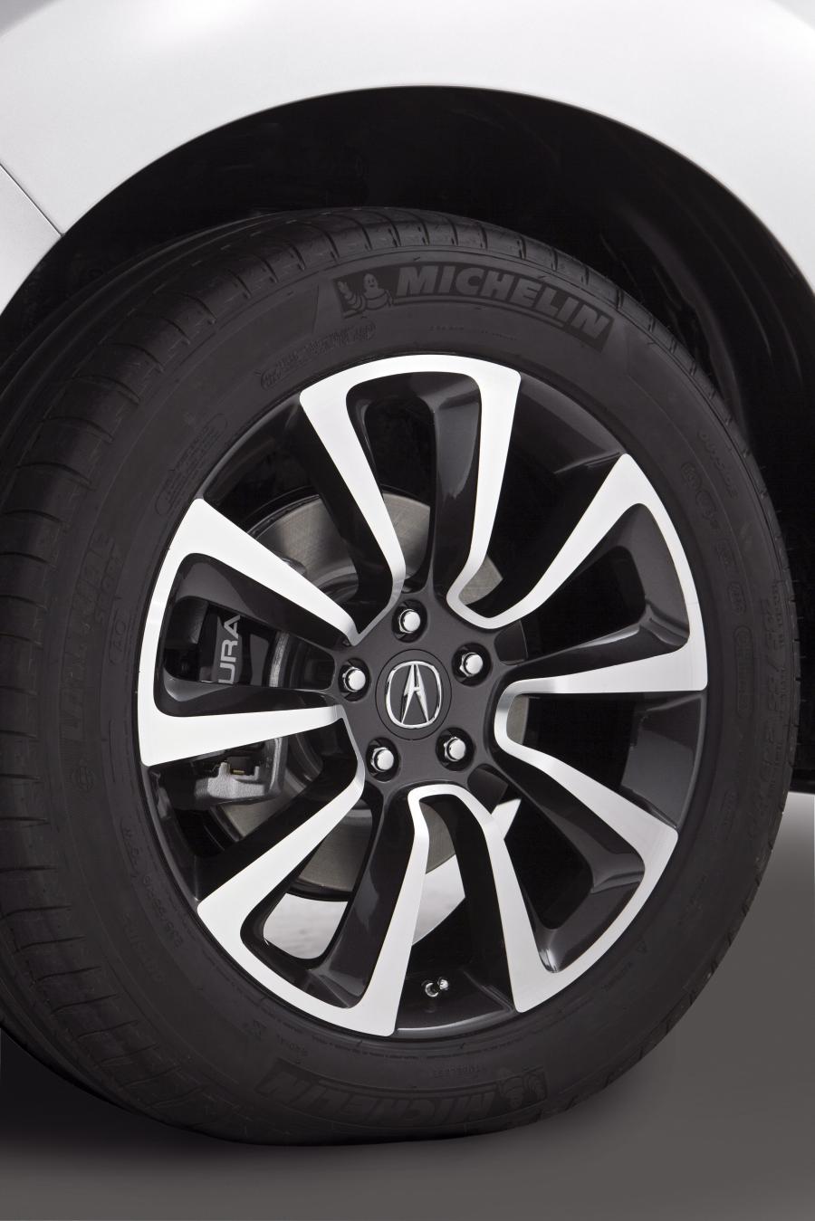 Колеса Acura RDX Prototype (TB4) 2012 года  (фото 3 из 9)